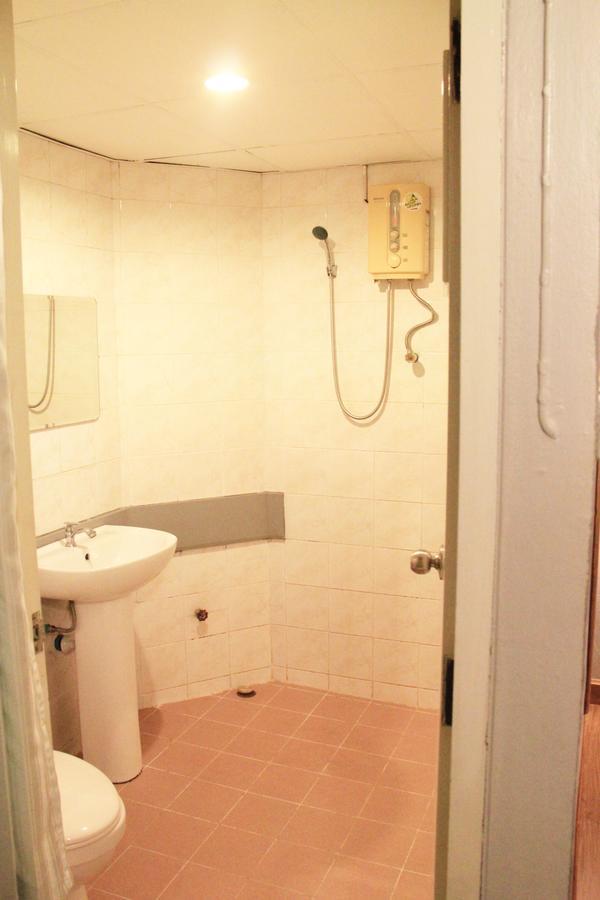 โรงแรมเรือนทิพย์ เชียงราย Ruean Tip Hotel Cameră foto